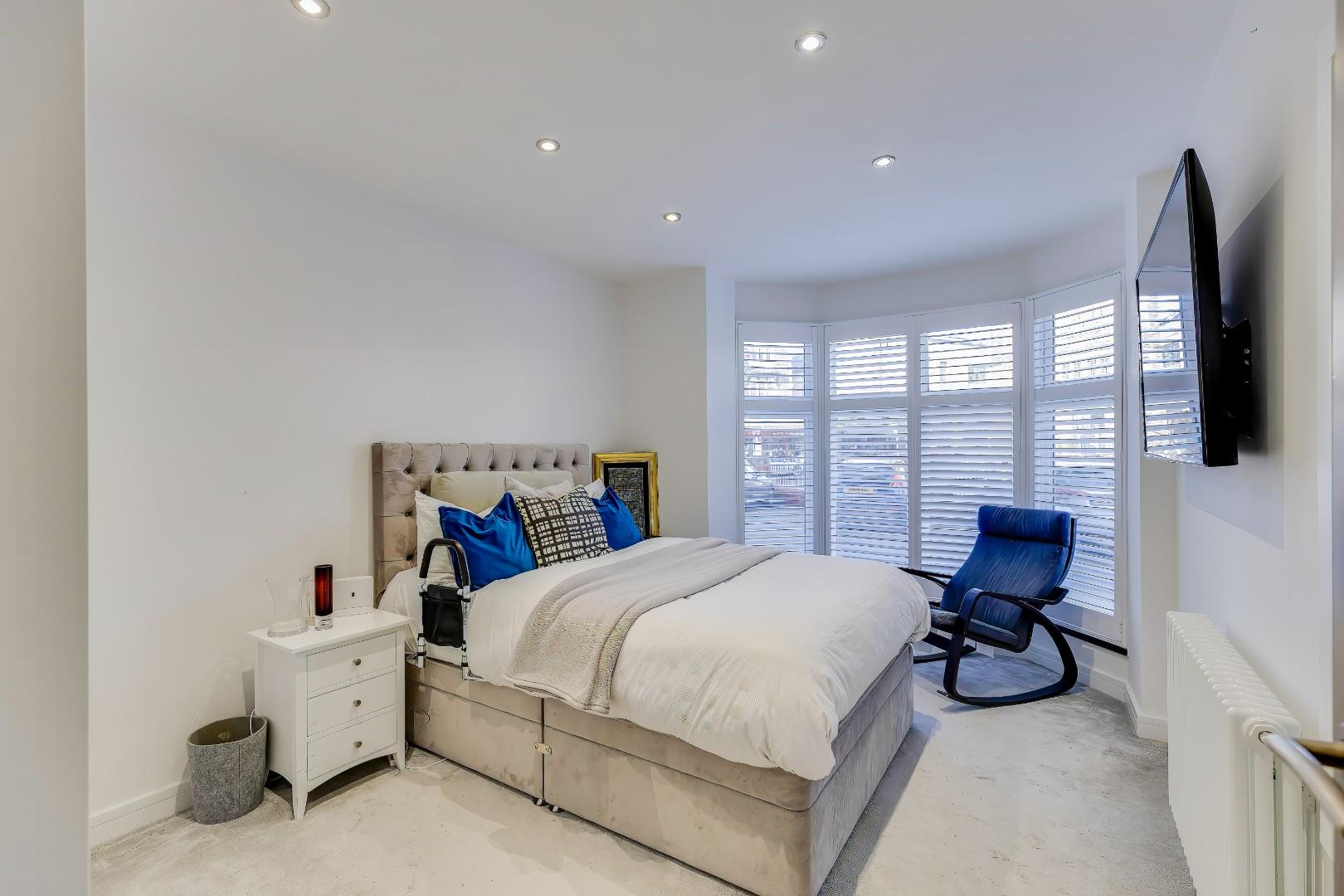 Apartment 1, Pen Y Garth Mansions, 2 Stanwell Road, Penarth, CF64 3EA